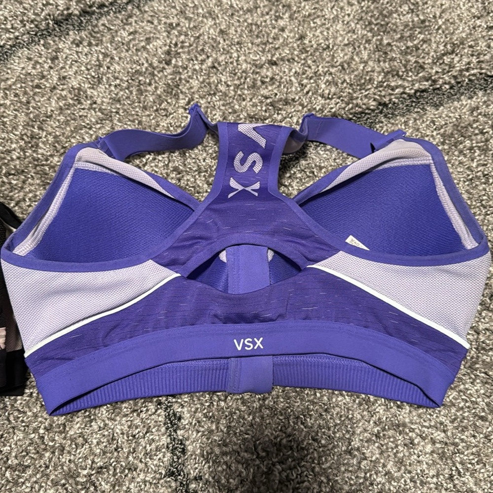 Victoria’s Secret Victoria Sport Bras 34C - Picture 9 of 10